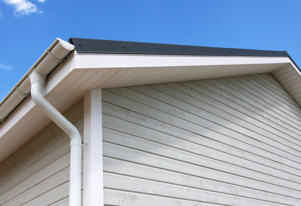 gutter on roof line